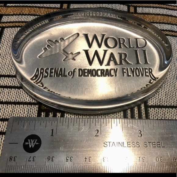WWII paperweight - Picture 4 of 5